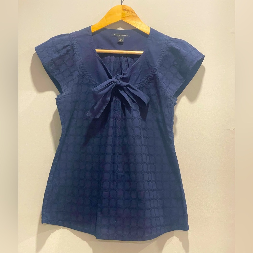 Banana Republic Ruffle Short Sleeve Top